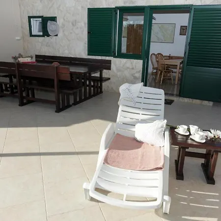 Irena Holiday home Kosljun